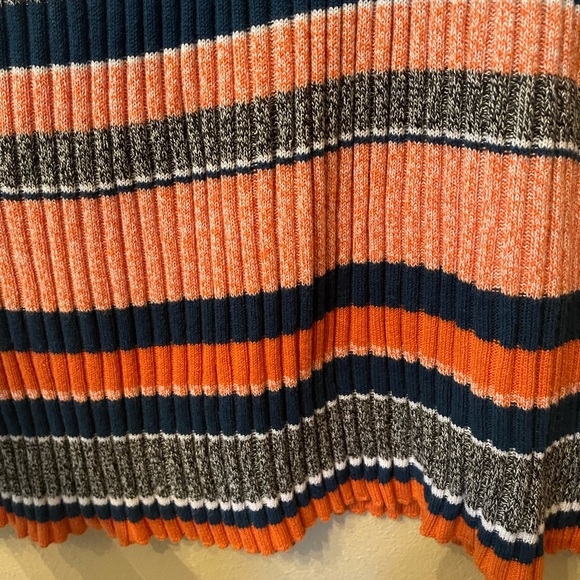 Ribbed long sleeve sweater dress | gray and orange - Picture 4 of 6